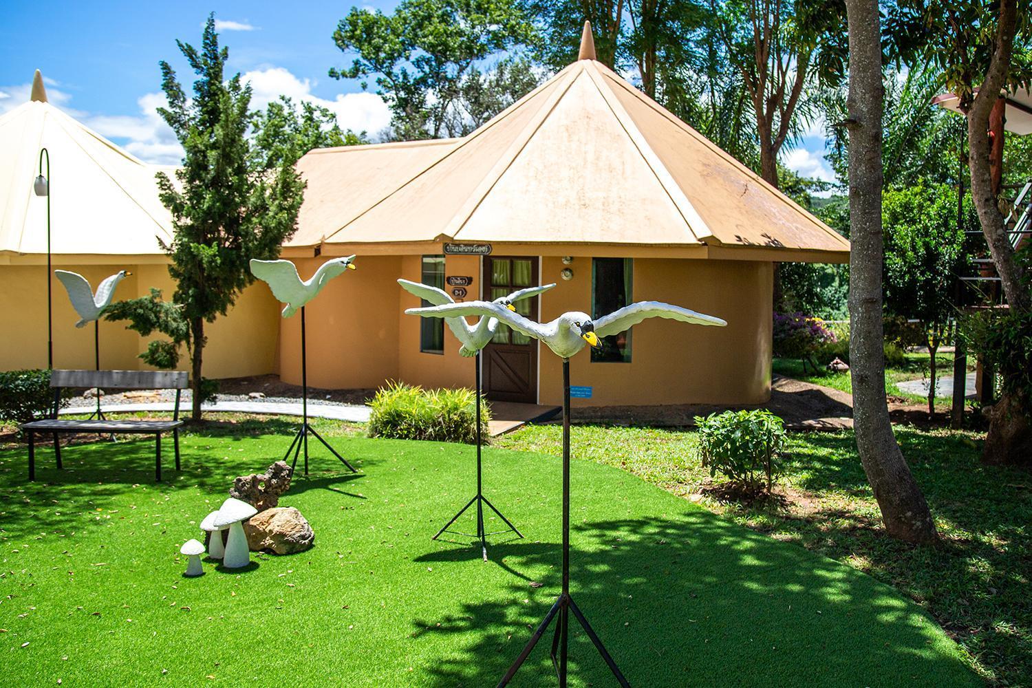 Yoko River Kwai Resort Ban Huai Maenam Noi Exterior foto