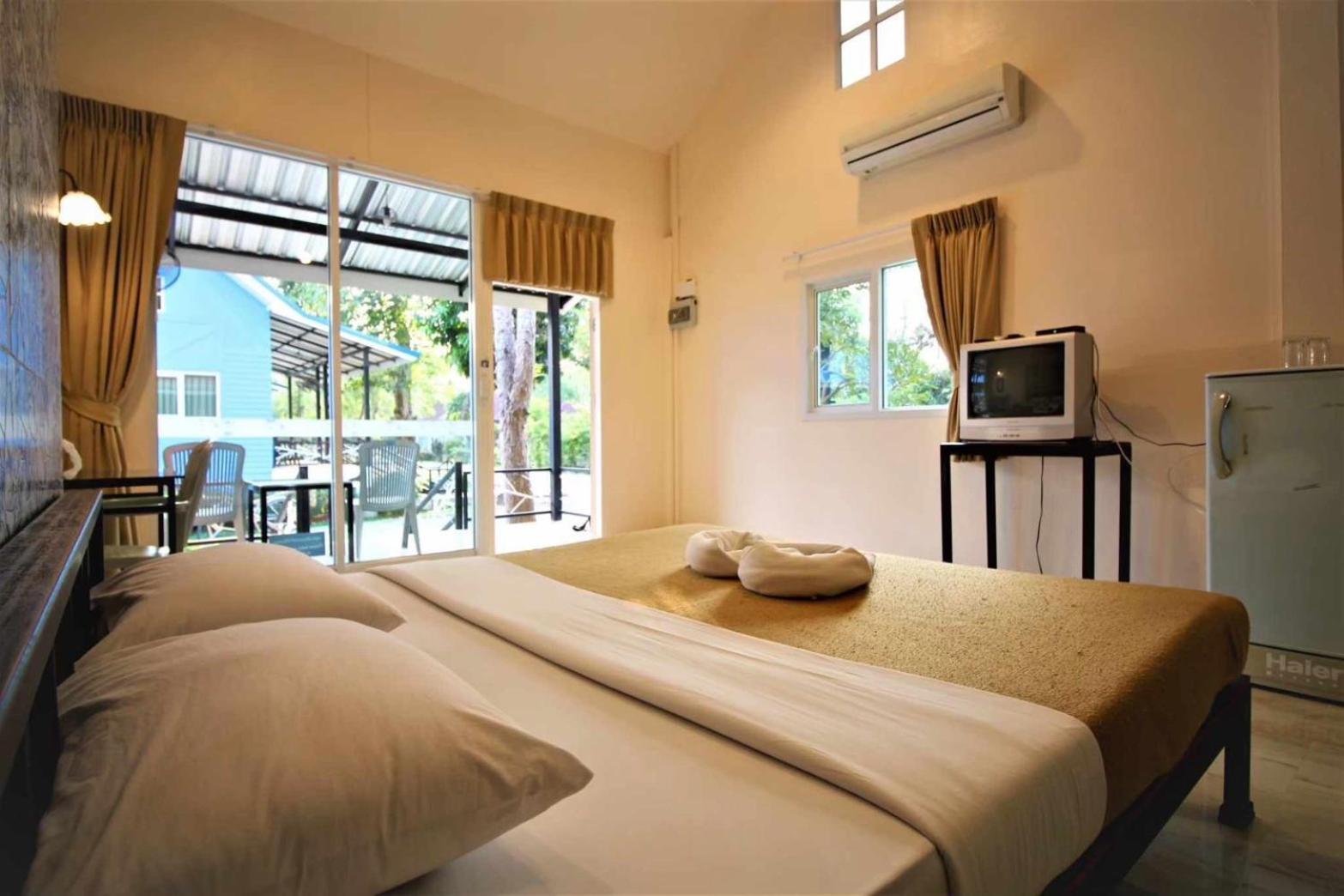 Yoko River Kwai Resort Ban Huai Maenam Noi Exterior foto
